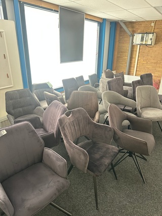 Ca. 21x Eetkamerstoelen, antraciet